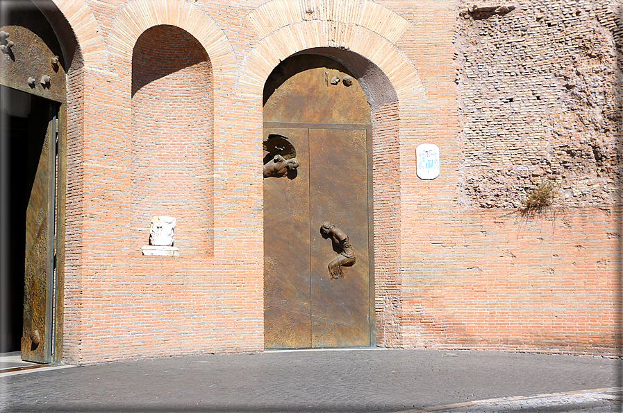 foto Basilica di Santa Maria degli Angeli